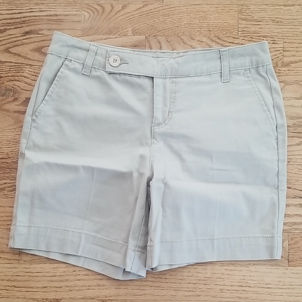 (4P) Style & Co. Neutral Flat Front Shorts Vacation Tourist Modest Contemporary